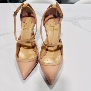 CL, tan, wrap-around ankle, 100 mm stiletto heel.
